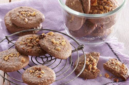 Nut coffee cookies